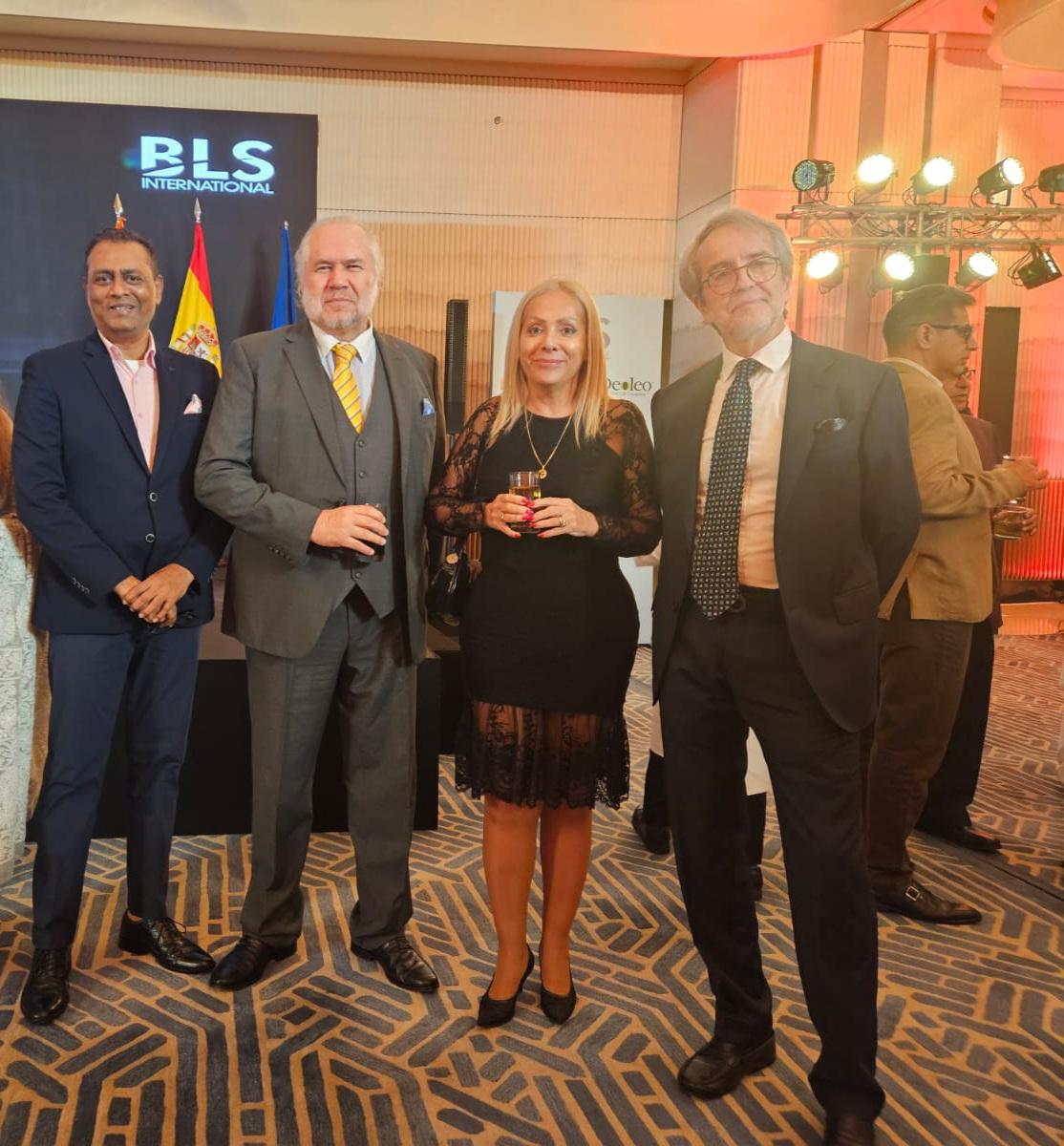 motion photo 932885950186651539