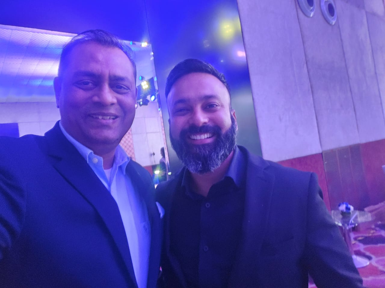 with Neeraj Chadee Aus Zeta